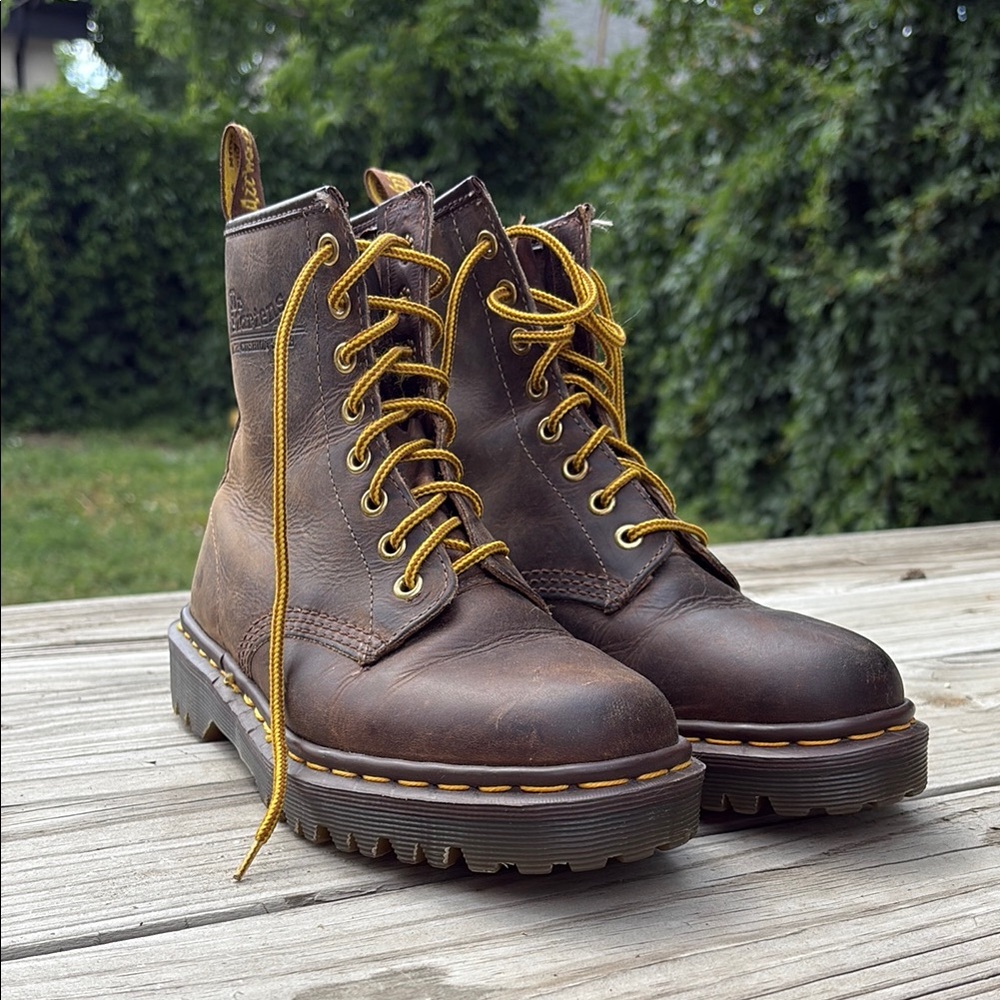 Vintage Brown Made in England Doc Marten Lace Up Boots